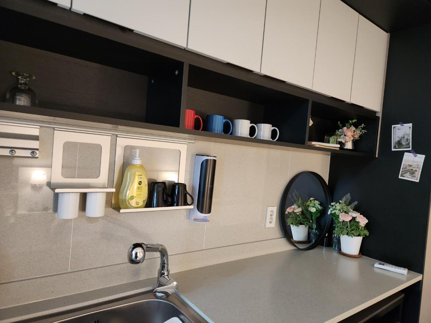 Daegu Star B&B Dsr Hotel Lily Guestroom المظهر الخارجي الصورة