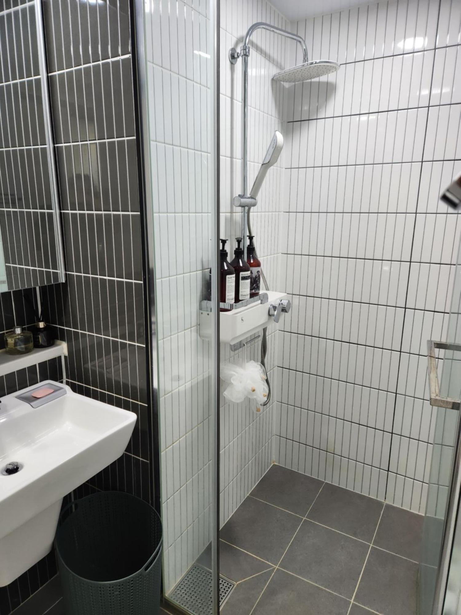 Daegu Star B&B Dsr Hotel Lily Guestroom الغرفة الصورة