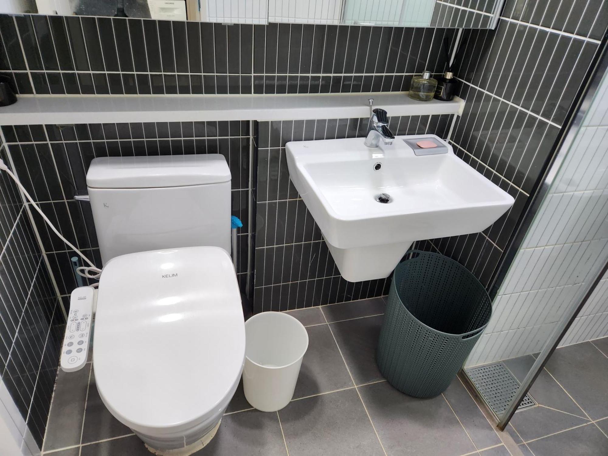 Daegu Star B&B Dsr Hotel Lily Guestroom الغرفة الصورة