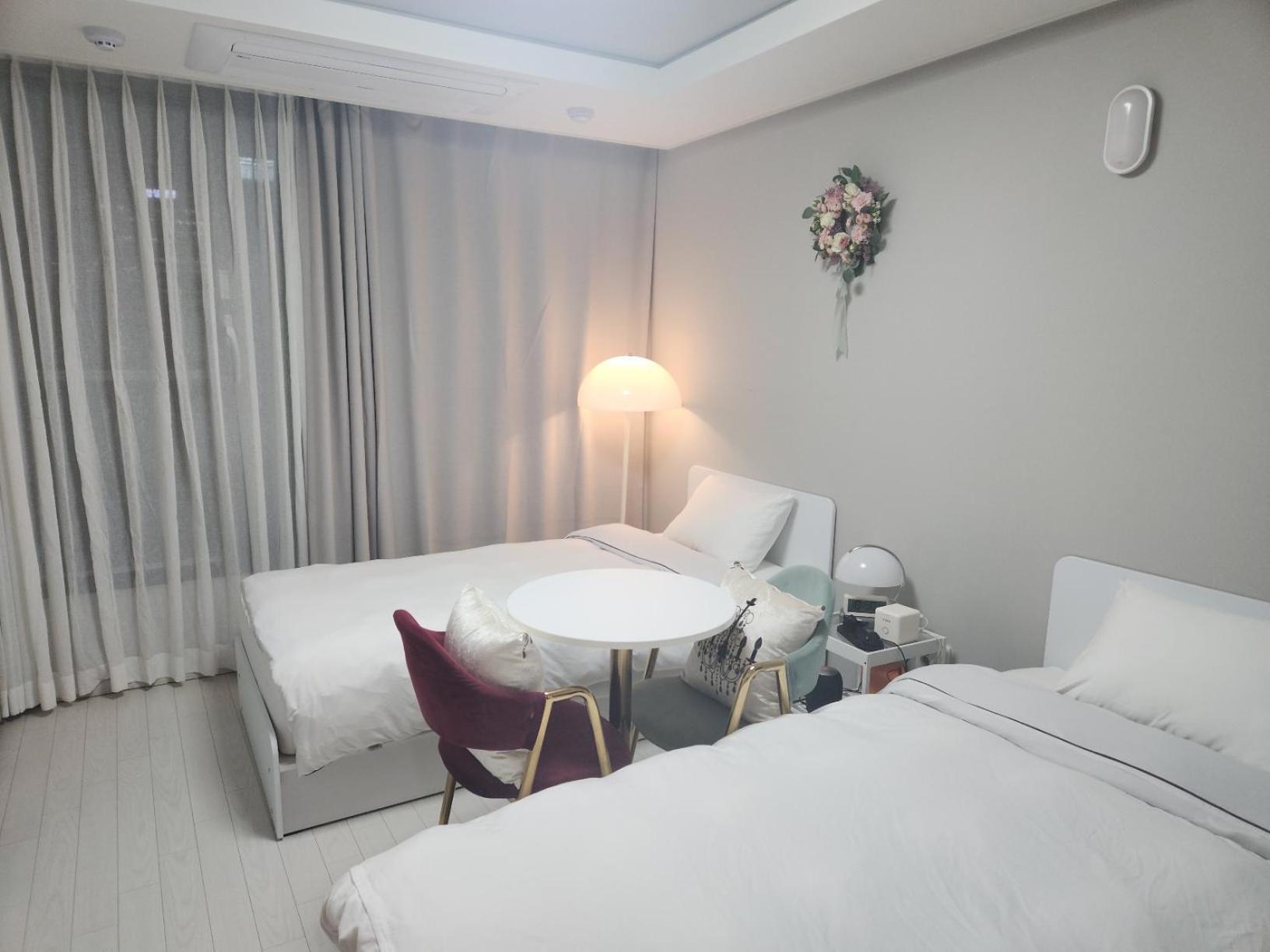Daegu Star B&B Dsr Hotel Lily Guestroom المظهر الخارجي الصورة