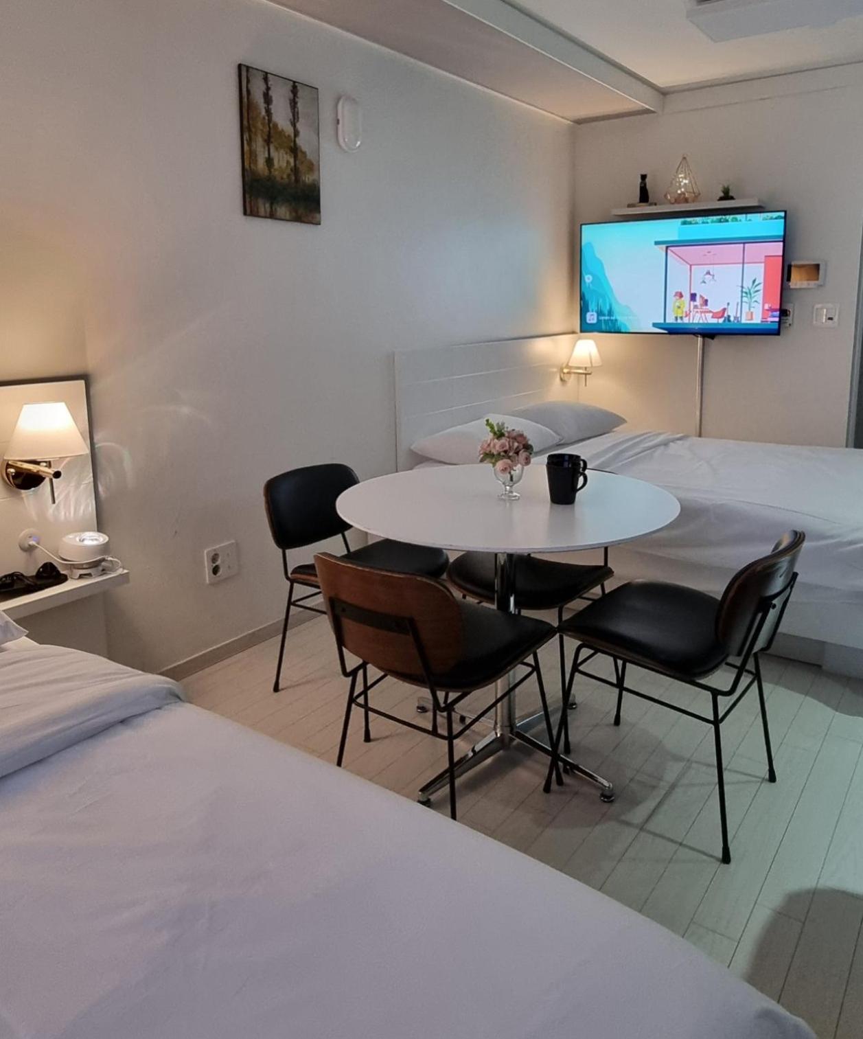 Daegu Star B&B Dsr Hotel Lily Guestroom المظهر الخارجي الصورة